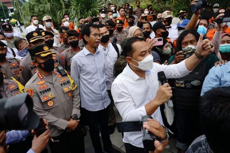 Sebanyak 1.666 Polisi Diterjunkan Amankan Aksi Demo, Kapolrestabes Surabaya: Alhamdullilah Berjalan Damai 