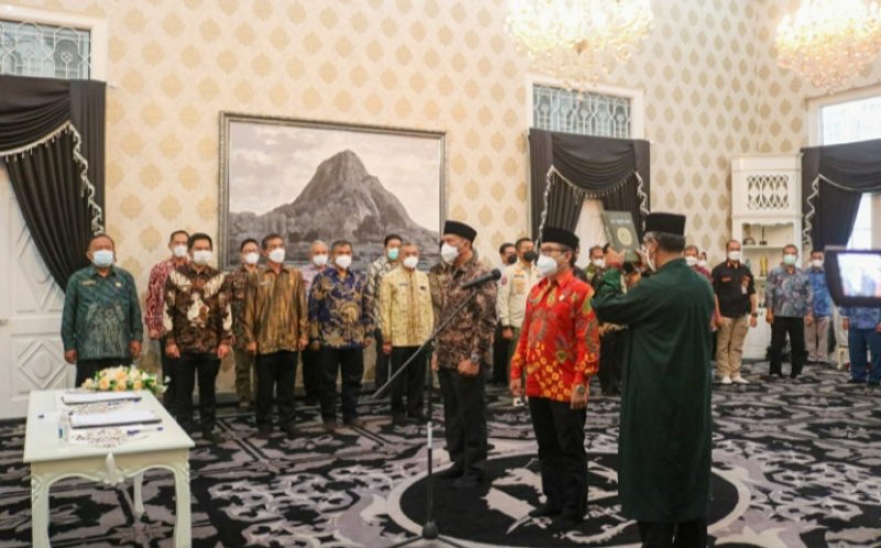 Bupati Purwakarta Lantik Kepala Diskominfo dan Disnakertrans