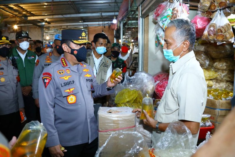 Kapolri Listyo Sigit: Polri Terus Awasi Kebijakan Terkait Implementasi Minyak Goreng
