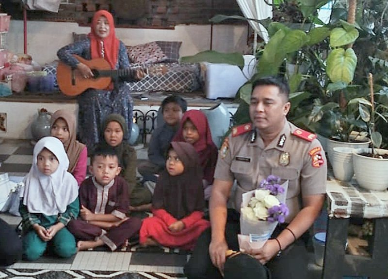 Kompol Chandra Mata Rohansyah Hadir Untuk Rakyat Berikan Santunan ke Panti Asuhan