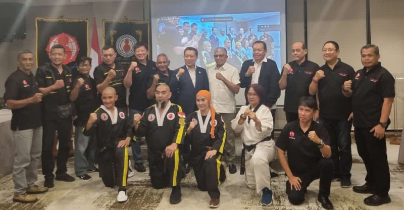 Pengurus Pusat Taekwondo Jidokwan Indonesia Ikrar Bersama, Cium Bendera