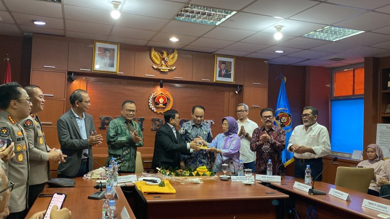 Menkominfo Budi Arie Setiadi Potong Tumpeng HUT Ke-78 PWI, Sejak Kelahirannya PWI Punya Misi Suci