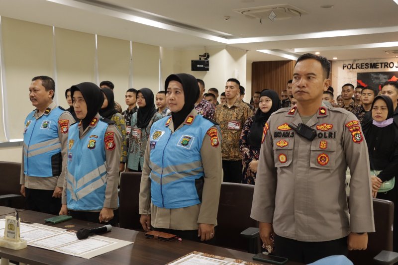 Pakta Integritas dan Pengambilan Sumpah Calon Anggota Polri T.A. 2024 di Polres Jakbar