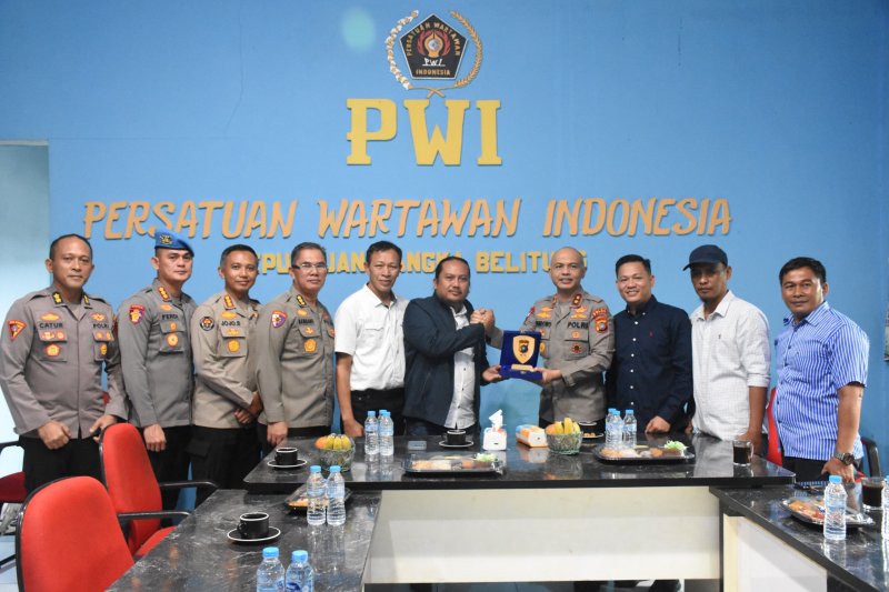 Jalin Kemitraan dengan Wartawan, Kapolda Babel Irjen Pol Hendro Berkunjung ke PWI Babel