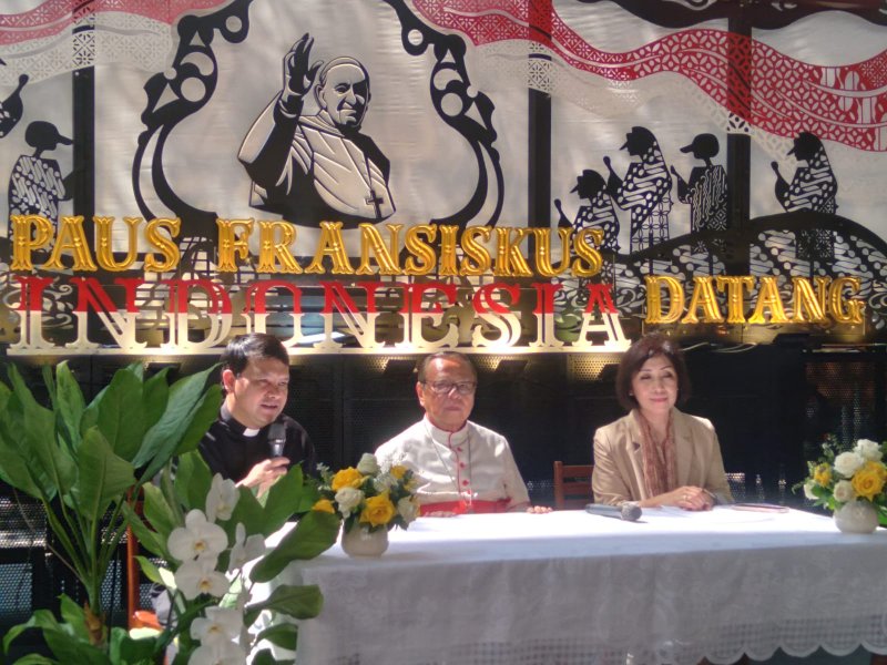 Kardinal Suharyo: Paus Fransiskus Terharu Semua Keinginan Selama di Indonesia Dipenuhi