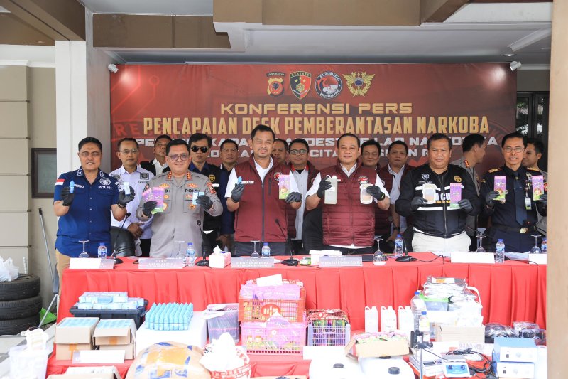 Bareskrim Bongkar Sindikat Narkoba Internasional di Bandung: Selamatkan 9 Juta Jiwa 