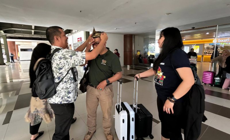 Delegasi PWI DKI Jaya Perdana Tiba di Pekanbaru Ikuti Semarak HPN Riau 2025