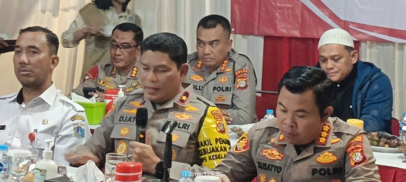 Lewat Ngopi Kamtibmas, Wakapolda Metro Jaya Tekankan Sinergi Aparat Keamanan dan Masyarakat 