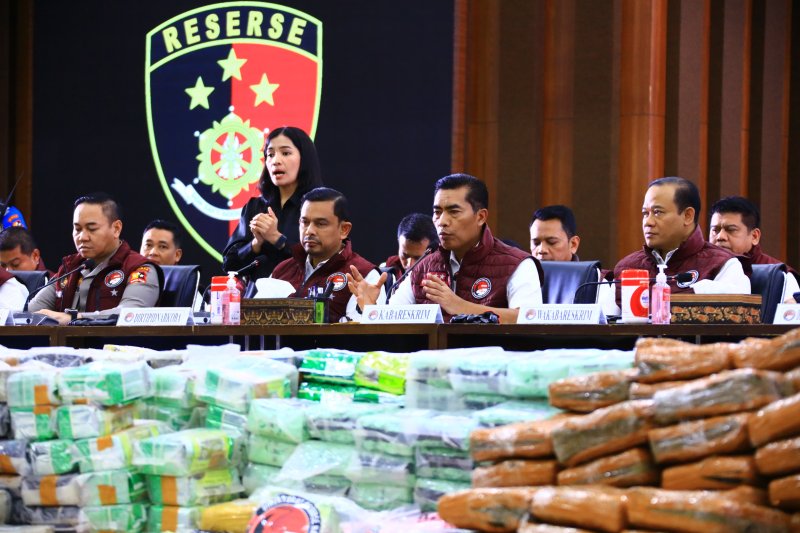 Bareskrim Polri Ungkap 6.881 Kasus Narkoba Selama Dua Bulan, 9.586 Tersangka Ditangkap dan 4,171 Ton Narkotika