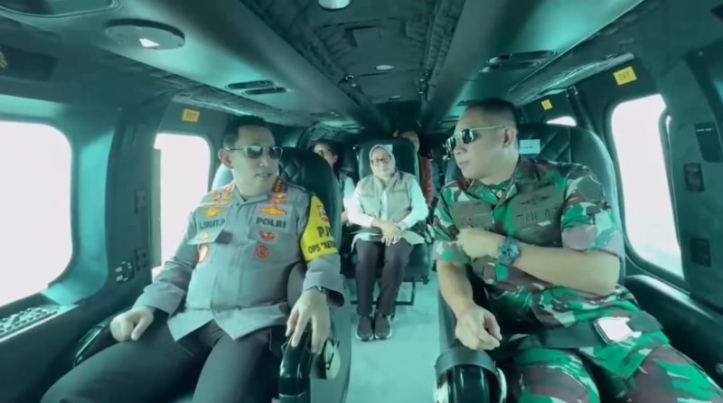 Menko PMK, Kapolri dan Panglima TNI Naik Heli Pantau Arus Mudik di Pelabuhan Merak