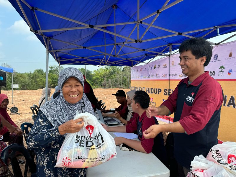 Hadirkan Pasar Murah di Rempang, Artha Graha Peduli Dapat Apresiasi Warga