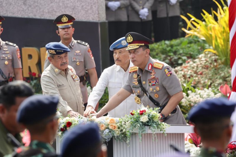 Kapolri Sigit Prabowo Resmikan Patung M. Jasin, Abadikan Sejarah Polisi Istimewa