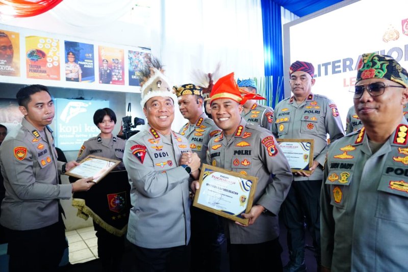 Wakapolri Komjen Dedi Prasetyo Buka Lemdiklat Literation Expo 2025, Dorong Penguatan Literasi dan SDM Polri