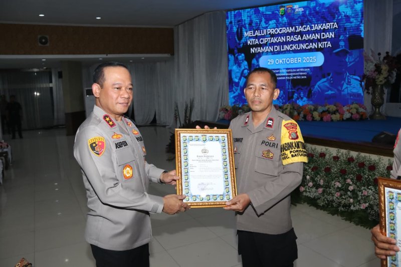 Kapolda Metro Jaya Tekankan Peran Bhabinkamtibmas: Jaga Jakarta, Ciptakan Rasa Aman dan Nyaman 