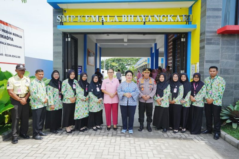 Titiek Soeharto Menyampaikan Terima Kasih: Kapolri Sudah Ikut Perbaiki Pendidikan di Indonesia