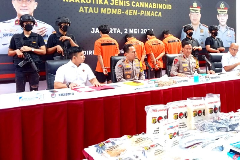 Subdit 3 Narkoba PMJ Gulung Sindikat Produsen Narkotika Poros China - Jakarta